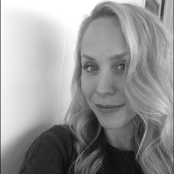 Meet Your Posher, Rachel! - Picture 1 of 7